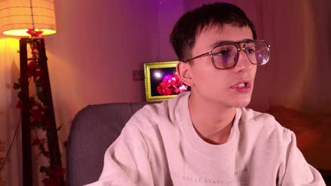 Snapshot of mr_evan1 chatting on 12-30-24, 01:25 Mr Evans online show from 12-30-24, 01:25