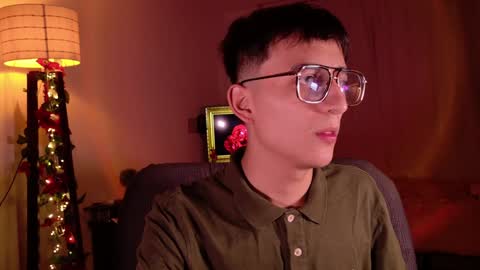 Snapshot of mr_evan1 chatting on 01-09-25, 12:30 Mr Evans online show from 01-09-25, 12:30