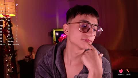 Snapshot of mr_evan1 chatting on 01-10-25, 03:48 Mr Evans online show from 01-10-25, 03:48