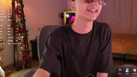 Snapshot of mr_evan1 chatting on 01-11-25, 04:03 Mr Evans online show from 01-11-25, 04:03