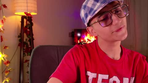 Snapshot of mr_evan1 chatting on 01-16-25, 02:51 Mr Evans online show from 01-16-25, 02:51