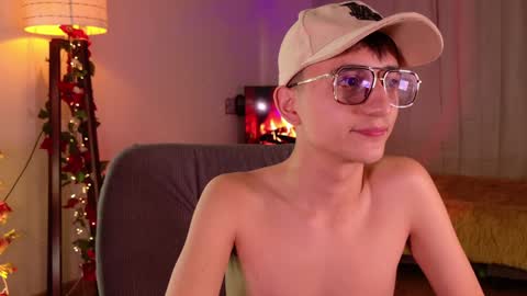 Snapshot of mr_evan1 chatting on 01-16-25, 03:24 Mr Evans online show from 01-16-25, 03:24