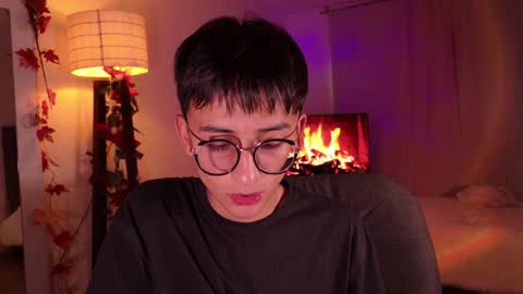 Snapshot of mr_evan1 chatting on 01-25-25, 12:37 Mr Evans online show from 01-25-25, 12:37