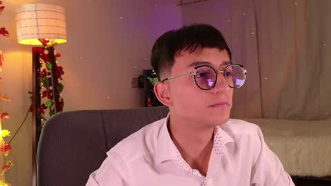 Snapshot of mr_evan1 chatting on 01-31-25, 01:12 Mr Evans online show from 01-31-25, 01:12