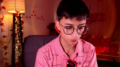 Snapshot of mr_evan1 chatting on 02-05-25, 01:00 Mr Evans online show from 02-05-25, 01:00