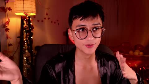 Snapshot of mr_evan1 chatting on 02-06-25, 03:52 Mr Evans online show from 02-06-25, 03:52