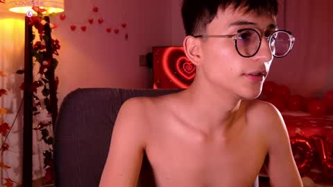 Snapshot of mr_evan1 chatting on 02-11-25, 03:18 Mr Evans online show from 02-11-25, 03:18