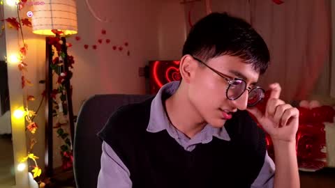 Snapshot of mr_evan1 chatting on 02-15-25, 06:01 Mr Evans online show from 02-15-25, 06:01