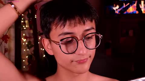 Snapshot of mr_evan1 chatting on 02-17-25, 04:15 Mr Evans online show from 02-17-25, 04:15