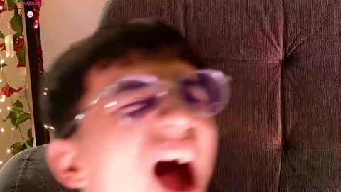 Snapshot of mr_evan1 chatting on 02-18-25, 04:48 Mr Evans online show from 02-18-25, 04:48