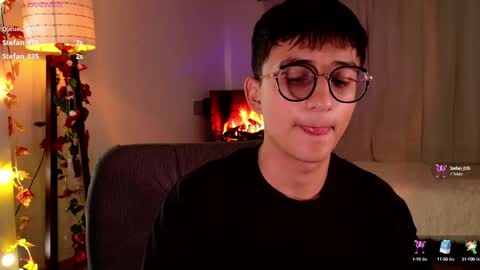 Snapshot of mr_evan1 chatting on 02-19-25, 02:23 Mr Evans online show from 02-19-25, 02:23