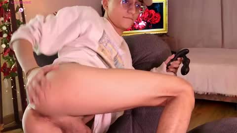 Snapshot of mr_evan1 chatting on 02-26-25, 03:19 Mr Evans online show from 02-26-25, 03:19