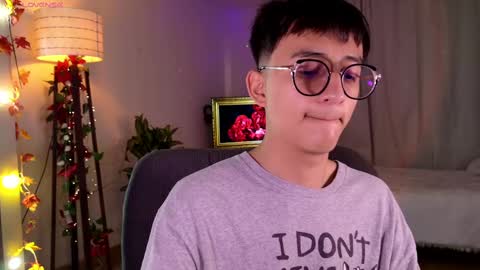 Snapshot of mr_evan1 chatting on 02-28-25, 02:53 Mr Evans online show from 02-28-25, 02:53