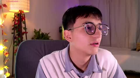 Snapshot of mr_evan1 chatting on 03-10-25, 02:05 Mr Evans online show from 03-10-25, 02:05