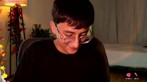 Snapshot of mr_evan1 chatting on 03-12-25, 05:38 Mr Evans online show from 03-12-25, 05:38