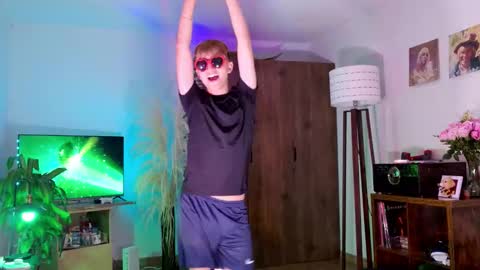 Snapshot of mr_evan1 chatting on 10-02-25, 05:20 Mr Evans online show from 10-02-25, 05:20