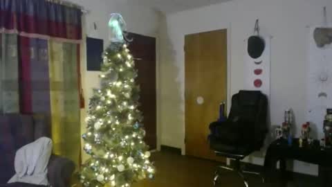 mr_happy12 online show from 12-17-24, 10:44