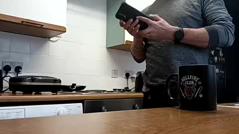 mr_i_ online show from 01-28-25, 09:19