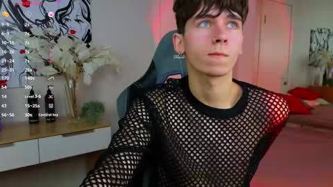 Snapshot of mr_lucky_guy chatting on 01-30-25, 09:36 Kris online show from 01-30-25, 09:36