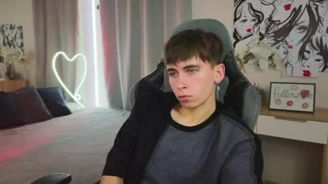 Snapshot of mr_lucky_guy chatting on 02-27-25, 05:24 Kris online show from 02-27-25, 05:24