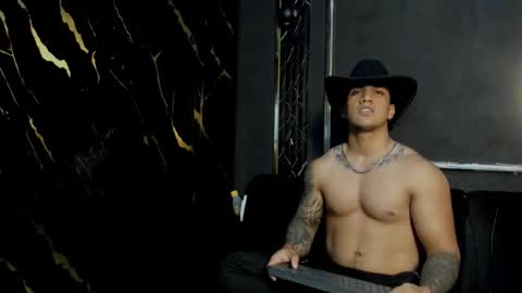 mr_maximo online show from 12-14-25, 02:28