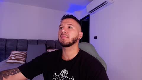 MIKEE online show from 11-26-25, 03:07