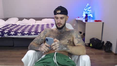 mr_nobody313 online show from 12-08-24, 12:19