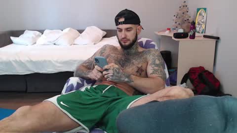 mr_nobody313 online show from 02-11-25, 09:53