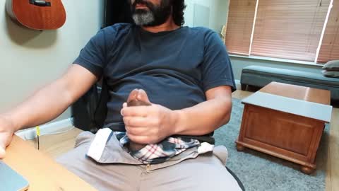 Rabbit online show from 01-11-25, 11:35