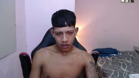 mr_stiven_ online show from 01-04-25, 05:16