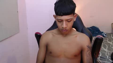 mr_stiven_ online show from 01-05-25, 02:17