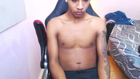 mr_stiven_ online show from 01-05-25, 05:20