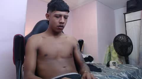 mr_stiven_ online show from 01-12-25, 07:53