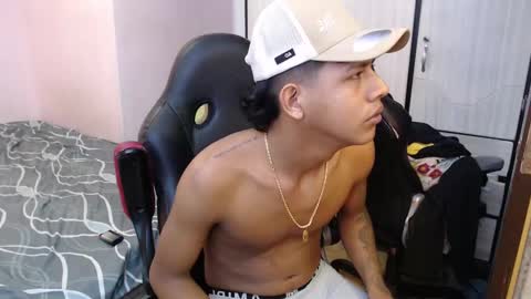 mr_stiven_ online show from 02-02-25, 09:08