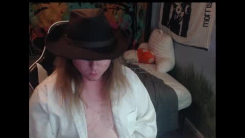 Snapshot of mr_strawberry chatting on 10-05-25, 04:11 mr_strawberry online show from 10-05-25, 04:11