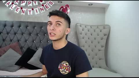 Snapshot of mr_williseo chatting on 02-09-25, 08:13 williseo online show from 02-09-25, 08:13