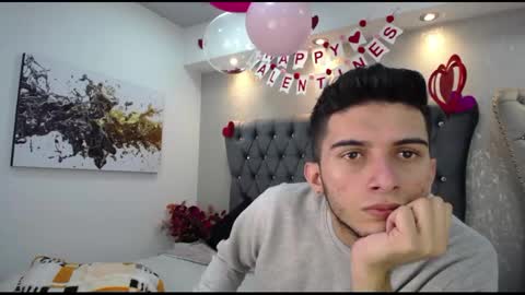 Snapshot of mr_williseo chatting on 02-18-25, 07:52 williseo online show from 02-18-25, 07:52