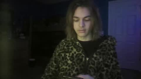 Ant online show from 12-28-24, 05:55