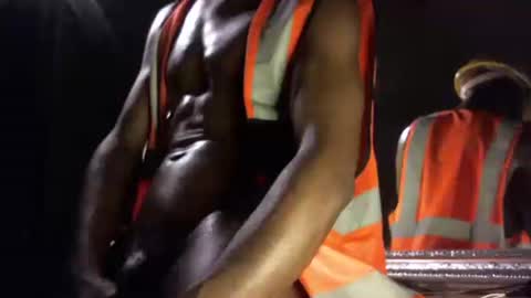 MrBigDiQ1 online show from 02-19-25, 07:39