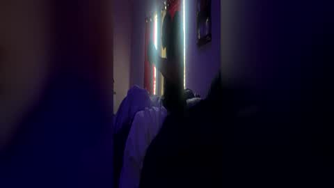 Snapshot of mrbigj92 chatting on 06-14-26, 01:02 mrbigj92 online show from 06-14-26, 01:02