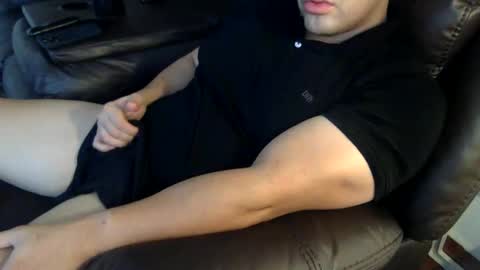 Snapshot of mrbree chatting on 09-18-25, 06:32 Mr Bree online show from 09-18-25, 06:32