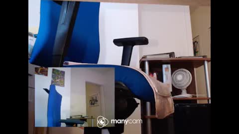 Snapshot of mrduplo1975 chatting on 06-28-26, 09:59 MrJohnsen1975 online show from 06-28-26, 09:59