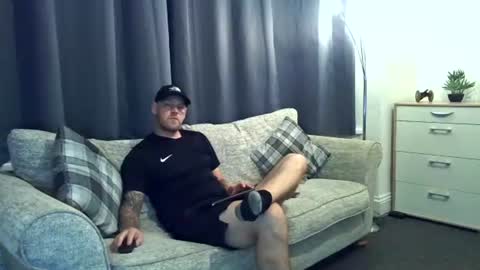 mrengland86566 online show from 09-18-25, 02:13