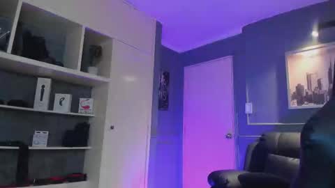 MrFrank. online show from 10-27-25, 11:47