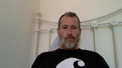 Snapshot of mrgoodkat79 chatting on 09-16-25, 10:05 mrgoodkat79 online show from 09-16-25, 10:05