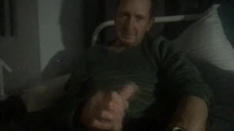 Snapshot of mrgray11xxx chatting on 09-25-25, 01:15 mrgray11xxx aussie online show from 09-25-25, 01:15