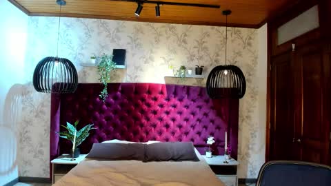 mrjustin_ online show from 11-30-25, 07:40