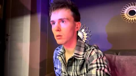 Snapshot of mrkallin chatting on 02-21-26, 09:49 mrkallin online show from 02-21-26, 09:49