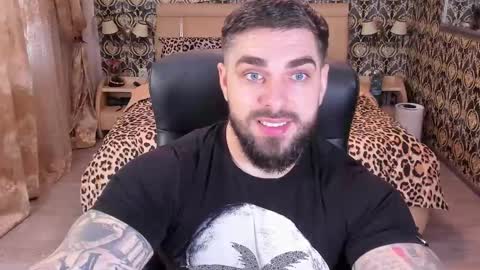 Snapshot of mrkarlhot99 chatting on 02-11-25, 09:53 mrkarlhot99 online show from 02-11-25, 09:53