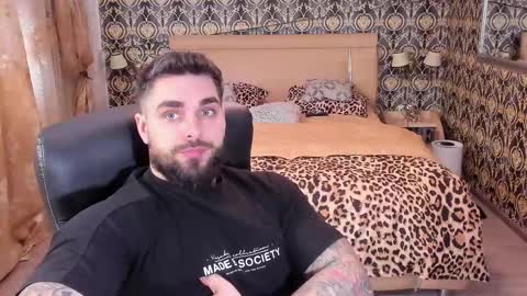 Snapshot of mrkarlhot99 chatting on 02-12-25, 10:14 mrkarlhot99 online show from 02-12-25, 10:14